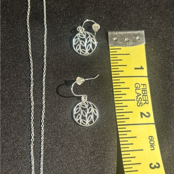 Intricate Silver Necklace and Earring Set - Picture 6 of 7